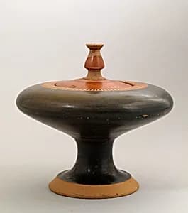 Plemochoe with lid by Kothons Type B