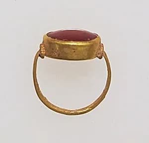 Ring, filigree with sard by Unknown Artist