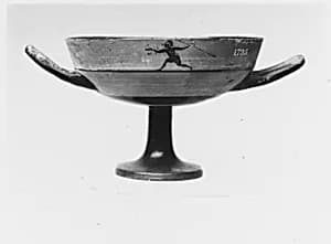 Terracotta kylix: lip-cup (drinking cup) by Centaur Painter
