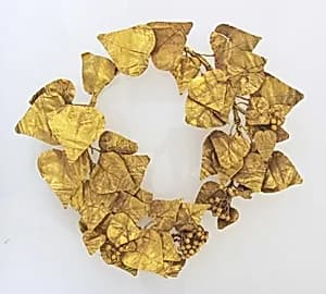 Wreath of ivy by Unknown Artist