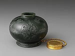 Inkpot of the Emperor Jahangir by Mu'min Jahangir