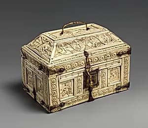 Casket with Warriors and Dancers by Unknown Artist