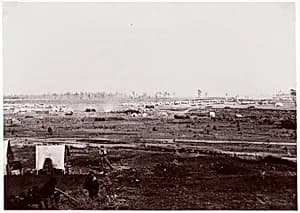 Fort Burnham, front of Petersburg by Mathew B. Brady|Unknown