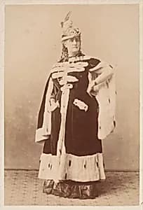 [La Comtesse in Ermine Cape] by Pierre-Louis Pierson|Countess Virginia Oldoini Verasis di Castiglione