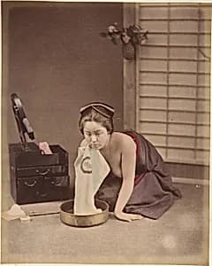 La Toilette by Suzuki Shin'ichi