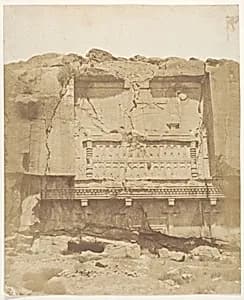 Tomba sulla rocca a Persepolis by Luigi Pesce