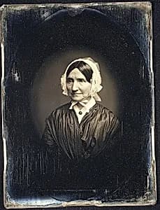 [Unidentified Woman] by Albert Sands Southworth|Josiah Johnson Hawes|Southworth and Hawes