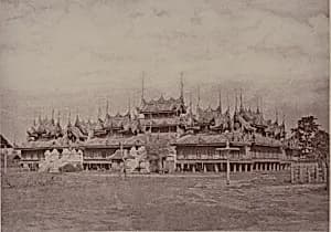 Amerapoora: Magwe Wundouk Kyoung by Linnaeus Tripe