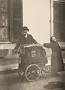 Joueur d'Orgue (Organ Grinder) by Eugène Atget