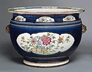 Large Fish Bowl by Chinese Qing Dynasty