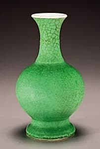 Vase by Chinese Qing Dynasty