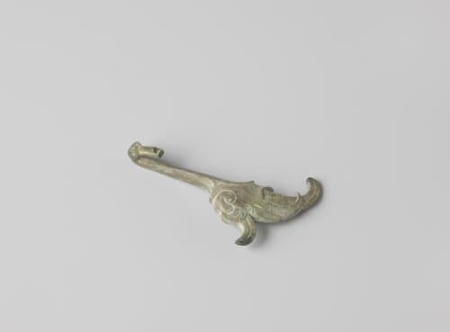 Gordelhaak in de vorm van een vogel by anonymous