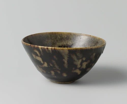 Teabowl with three panels with characters by anonymous