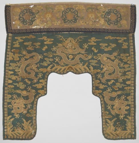 Altaarkleed in Chinese gobelin techniek by anonymous