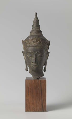 Fragment van een Boeddha-beeld by anonymous