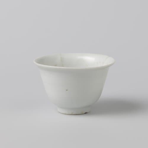 Bell-shaped cup with a white glaze by anonymous