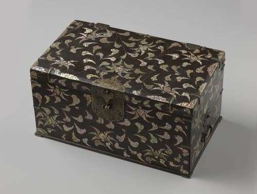 Box by anonymous