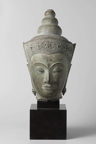 Kop van een Boeddha by anonymous