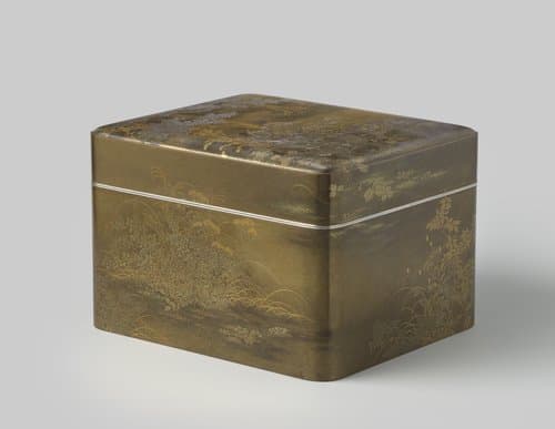 Accessory Box ‘Autumn Plants under the Cedar Trees’ by Funabashi Shūmin