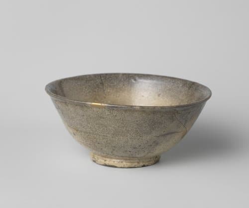 Tea bowl with a grey glaze by anonymous
