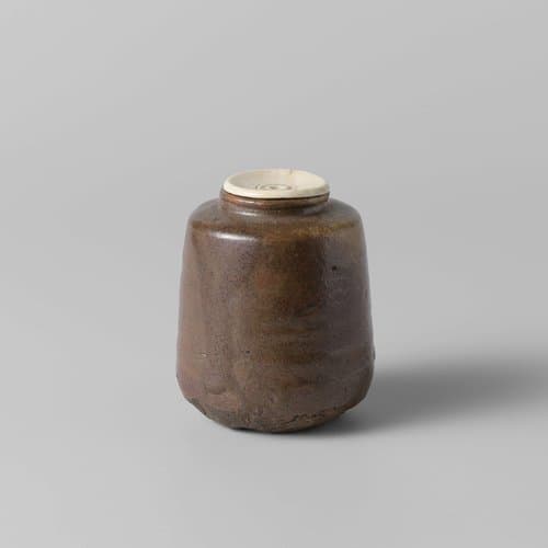 Tea caddy with a goldenbrown glaze by anonymous; anonymous