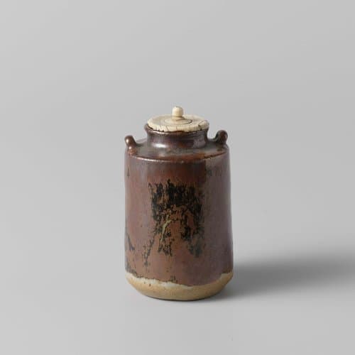 Tea caddy with a brown black glaze and two handles by anonymous; anonymous