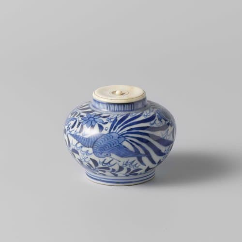 Tea caddy with hoo-birds among trees by anonymous