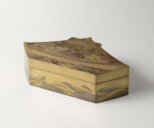 Box in the Shape of the Treasure Ship by anonymous
