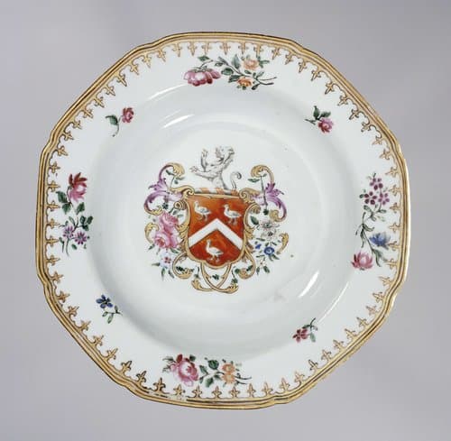 Octagonal soup plate with the coat of arms of the Sayer family by anonymous