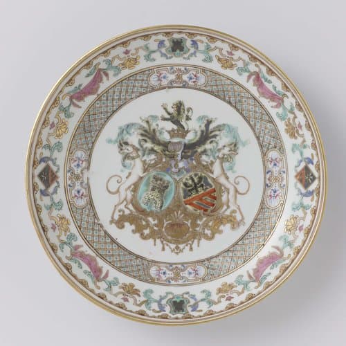 Soup plate with the coat of arms of the De La Bistrate and Proli families, diaper pattern and European ornamental border by anonymous