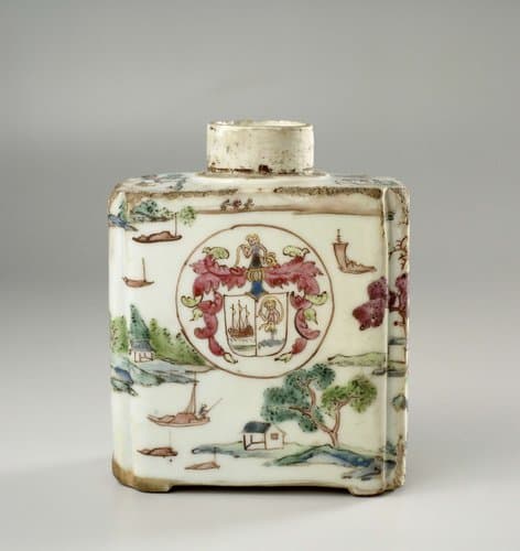 Rechthoekige theebus met een rivierlandschap en het wapen van de familie Bollaert by anonymous