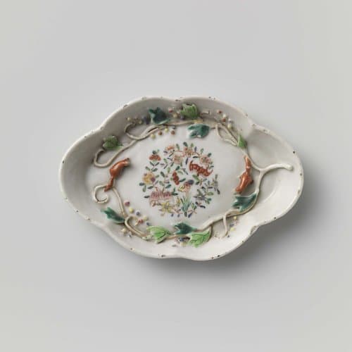 Spoon tray with flower sprays and animals modelled in relief by anonymous