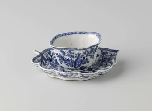 Cup with saucer in the shape of a leaf by anonymous