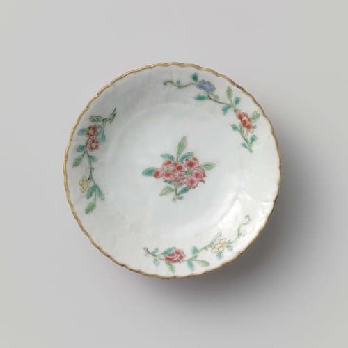 Saucer in the shape of a flower by anonymous