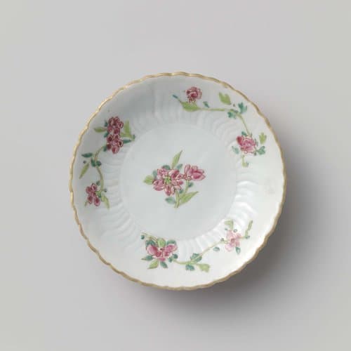 Saucer in the shape of a flower by anonymous