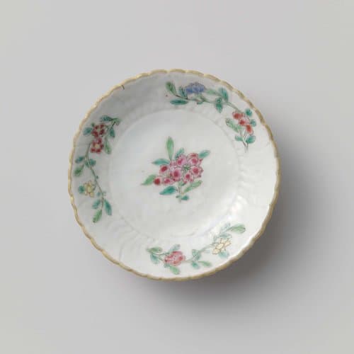 Schotel in de vorm van een bloem by anonymous
