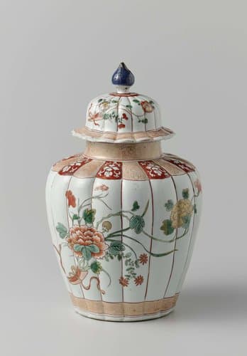Lobed covered jar with two bouquets and flower scrolls by anonymous