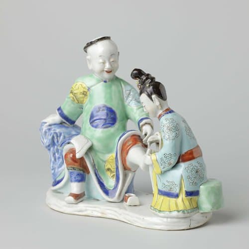 Figure of a Chinese couple by anonymous