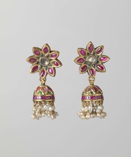 Paar oorbellen (phuljhumka) by anonymous