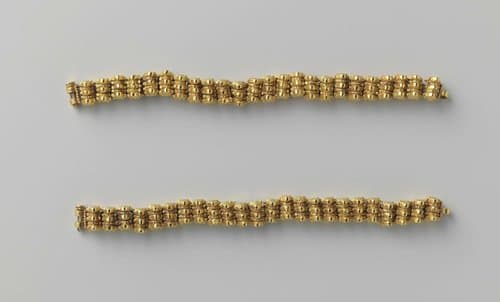 Pair of bracelets (pahunchi) by anonymous
