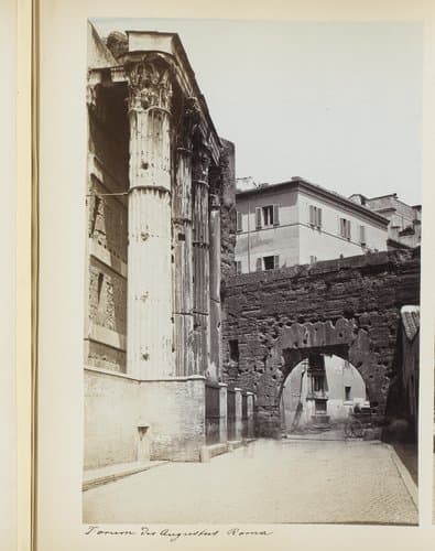 Forum van Augustus te Rome by anonymous