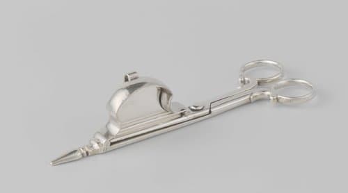 Snuiter van zilver in de vorm van een schaar by anonymous