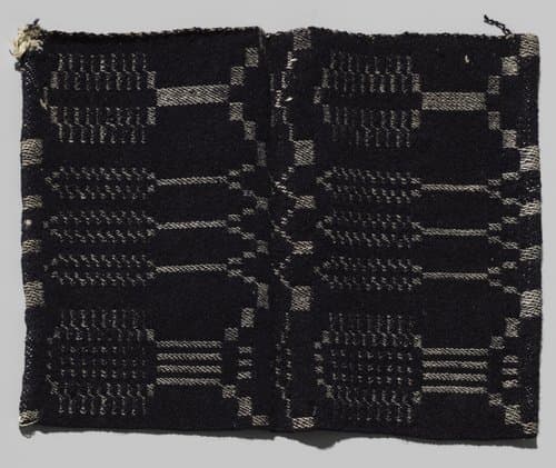 Fragment van Beiderwandweefsel in pellenpatroon by anonymous