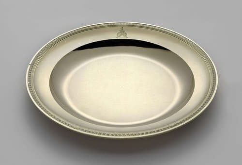 Circular dish cover