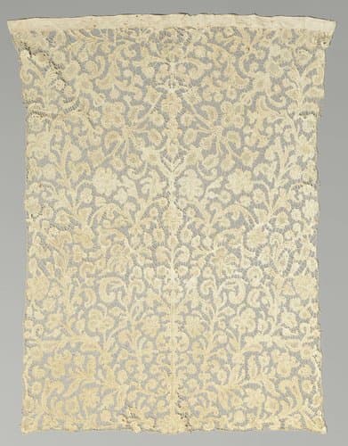 Voorspelddoek of kerkvaan van kloskant met kandelabermotief by anonymous