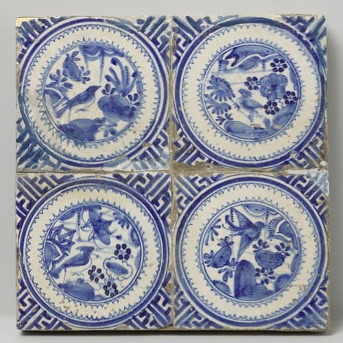 Veld van vier tegels met vogels by anonymous