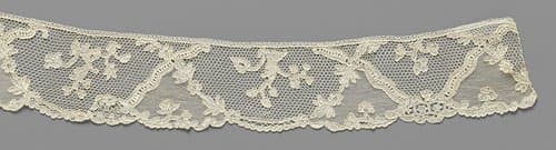Strook of kraag van naaldkant met halfcirkelvormige velden en driehoekige velden by anonymous