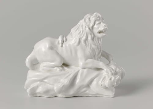 Recumbent lion by Weesper porseleinfabriek
