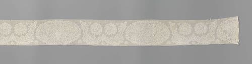 Strook met wolkmotieven en pioenrozen by anonymous