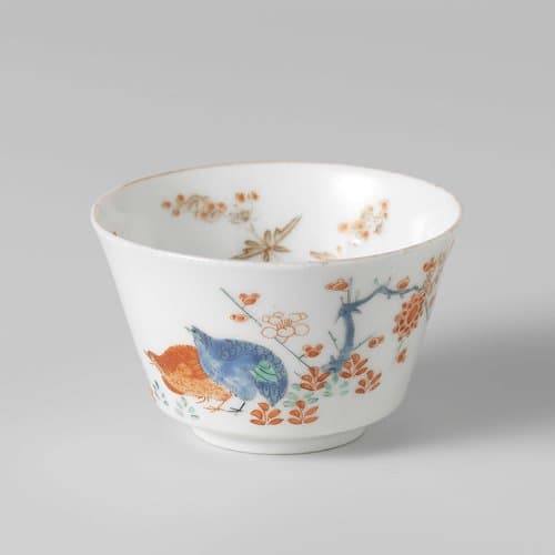Kop met kwartels, prunus en bloeiende planten by anonymous